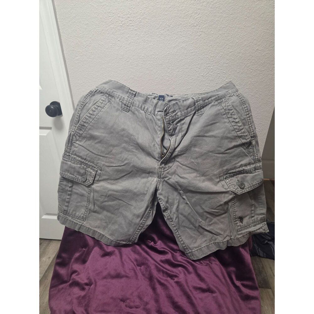 men's cotton cargo shorts in a faded gray color